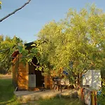 Alloggio per agriturismo Tres Montes *